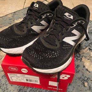 Women’s Running Shoe New Balance Higher size 9 wide